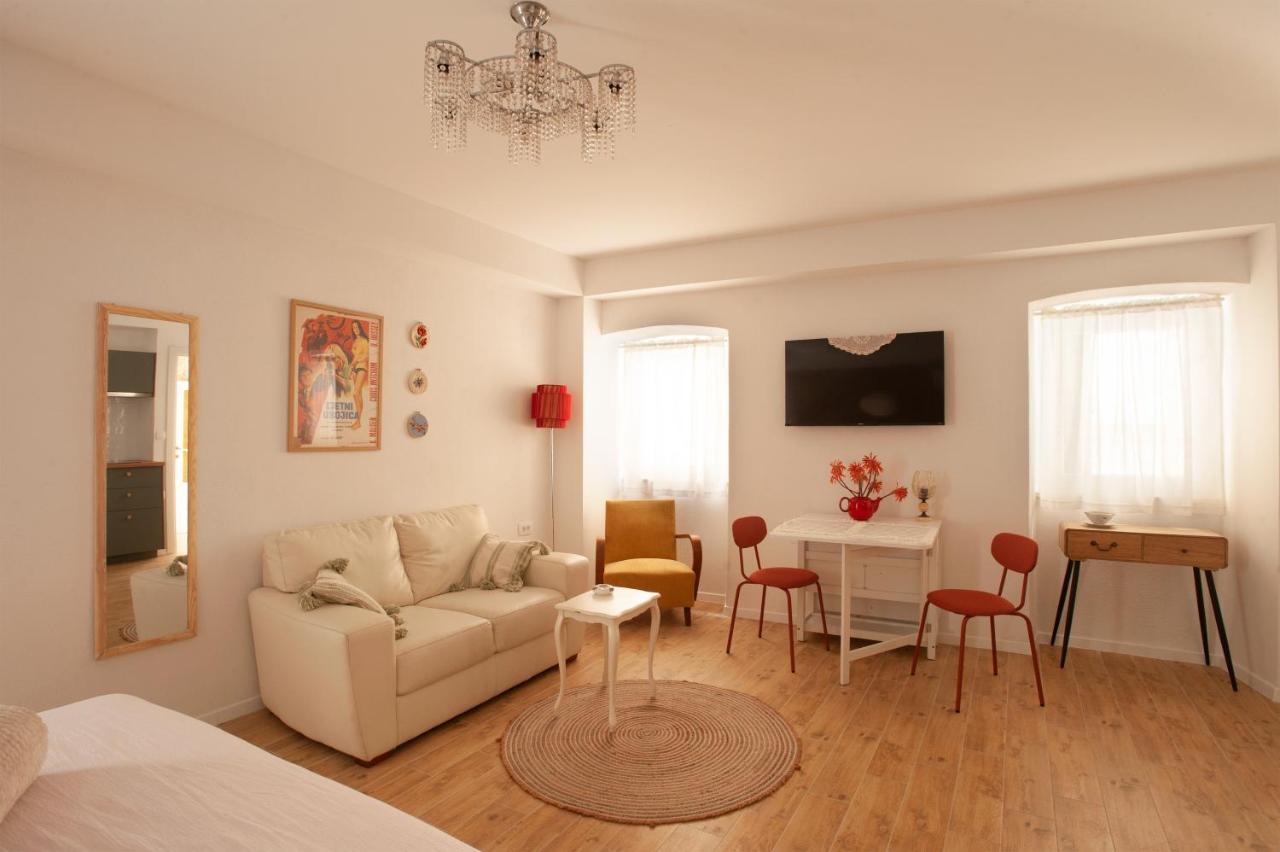 Sketches Of Milna Apartment Milna  Exterior photo